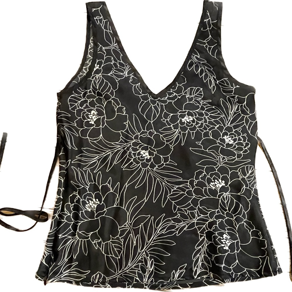 Xhilaration Top - Medium